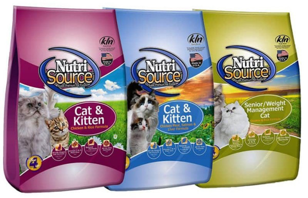 Hạt thức ăn mèo Nutri Source có tỉ lệ thành phần dinh dưỡng lý tưởng cho mèo cưng