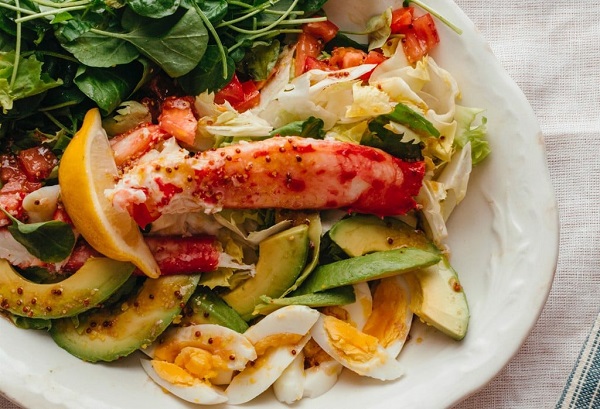  Salad cua Hoàng Đế Alaska có hương vị tươi ngon, giòn rụm